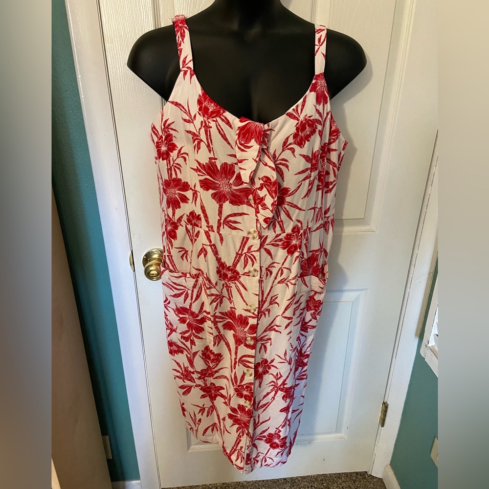 Beautiful summer City Chic red/white floral button up sheath sundress Sz 18/M